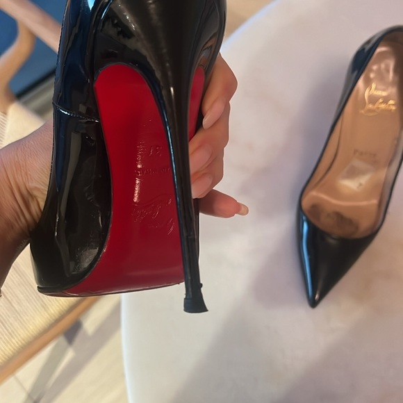 So kate louboutin pumps. - Picture 5 of 6